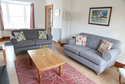 Living room, Ty Dafydd, Newport Pembs Holiday Cottage